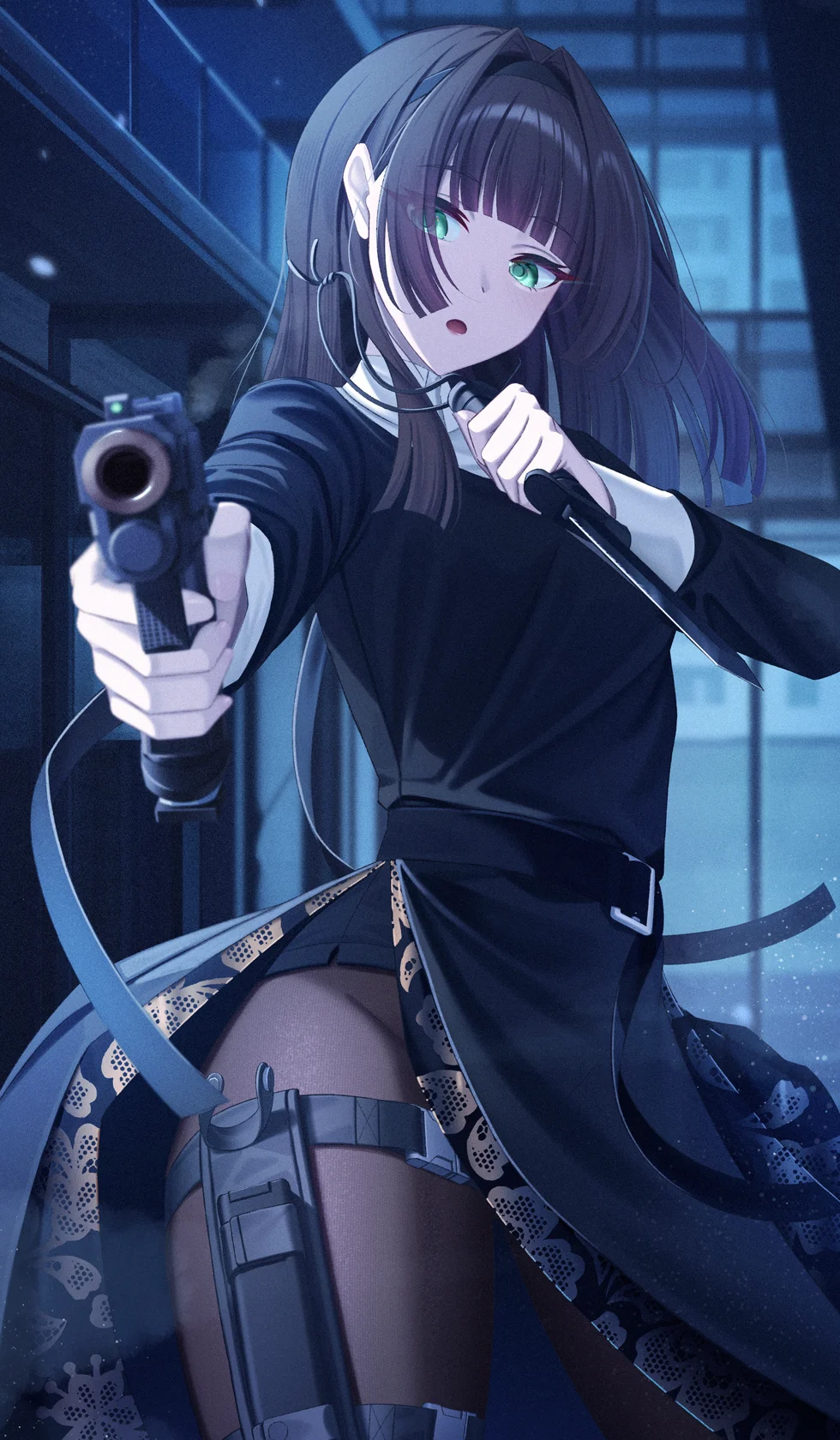 v-813